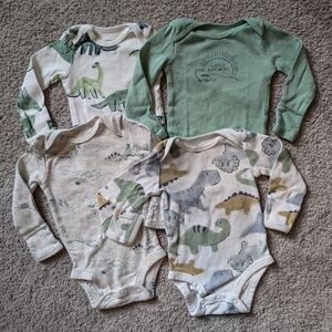 Carter's - long sleeve onesies- dinosaurs- 3 months- lot of 4
